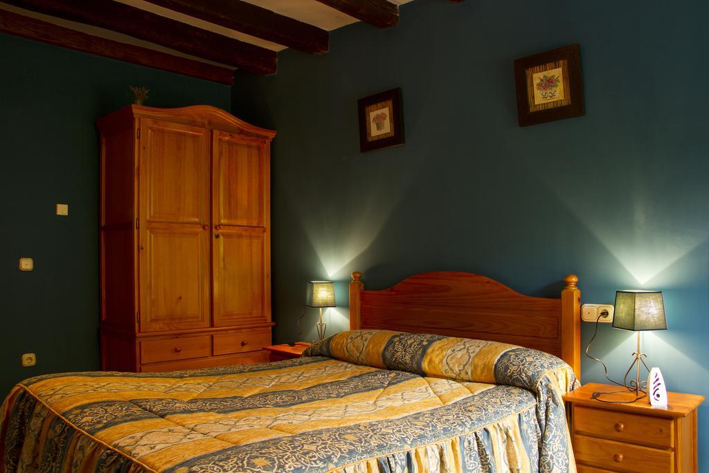 Hostal Venta San Blas Almándoz Rom bilde